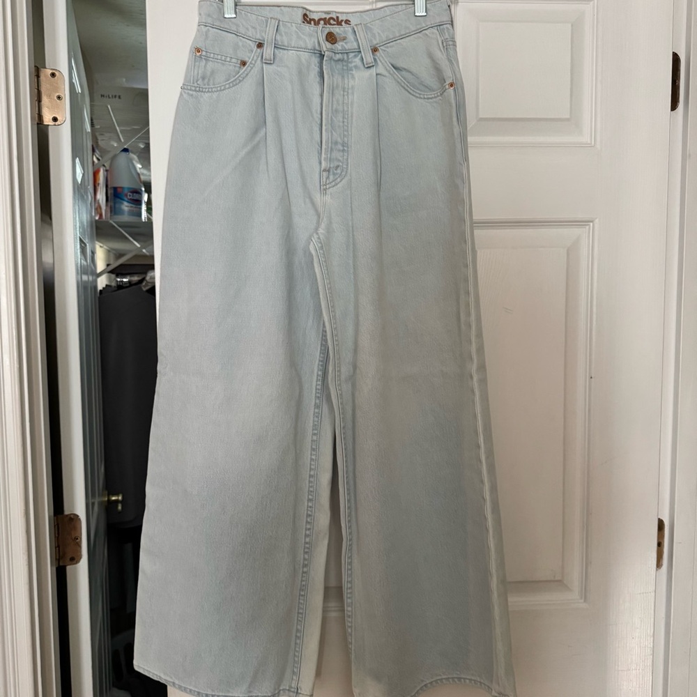 MOTHER Light Wash Denim Jeans